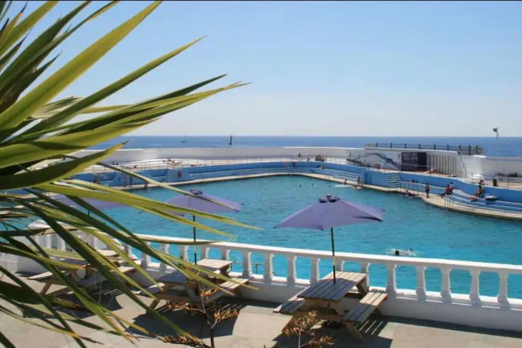 Spacious 1 Bedroom Apartment Near Seafront Penzance Buitenkant foto